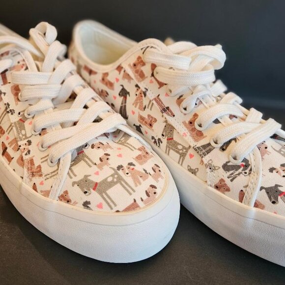 Cynthia Crawley sneakers, white with dogs, Size 9, brand new with tags - Picture 6 of 6